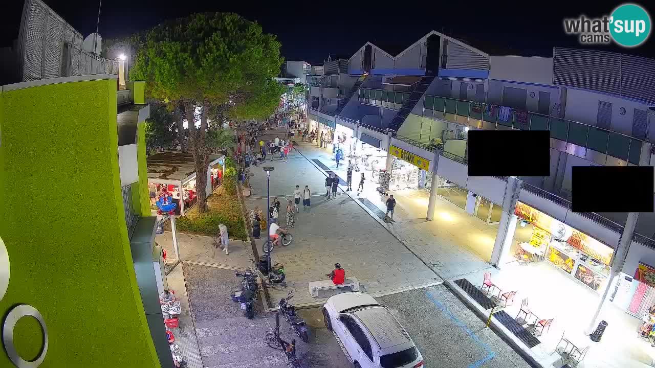 Bibione Shopping Street Webcam – Live View