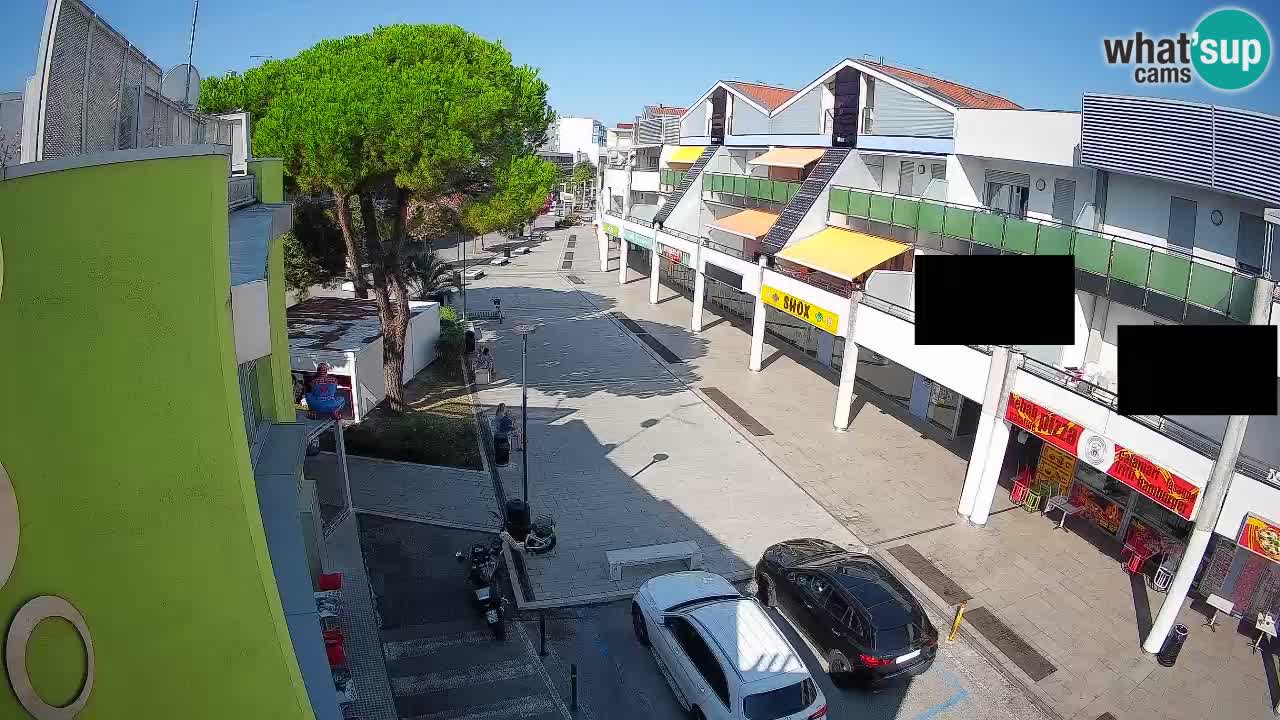 Bibione Shopping Street Webcam – Live View