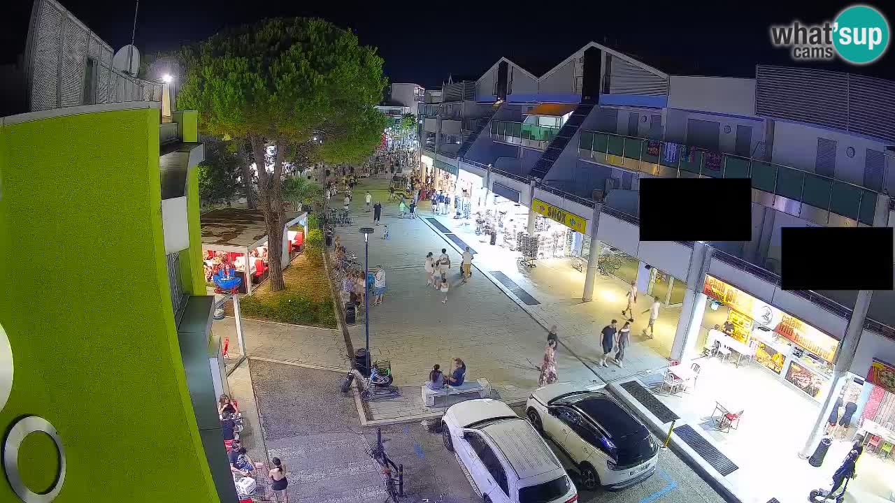 Bibione Shopping Street Webcam – Live View