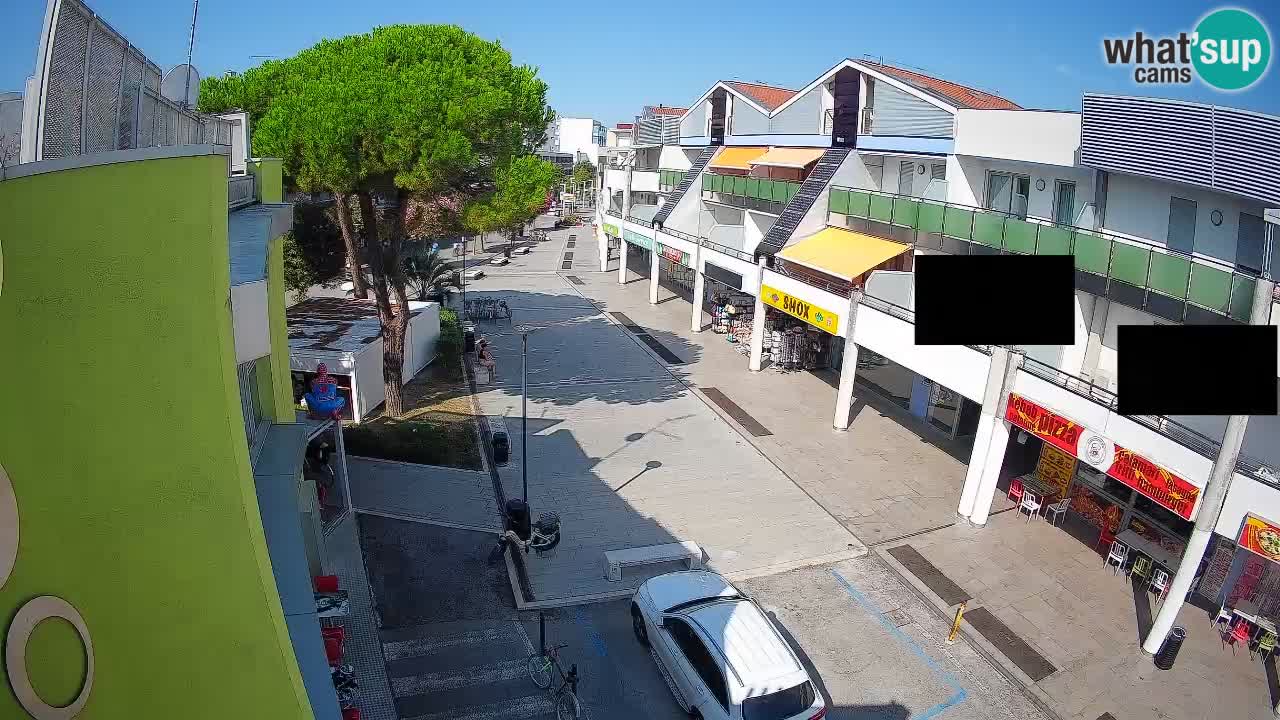Bibione Shopping Street Webcam – Live View