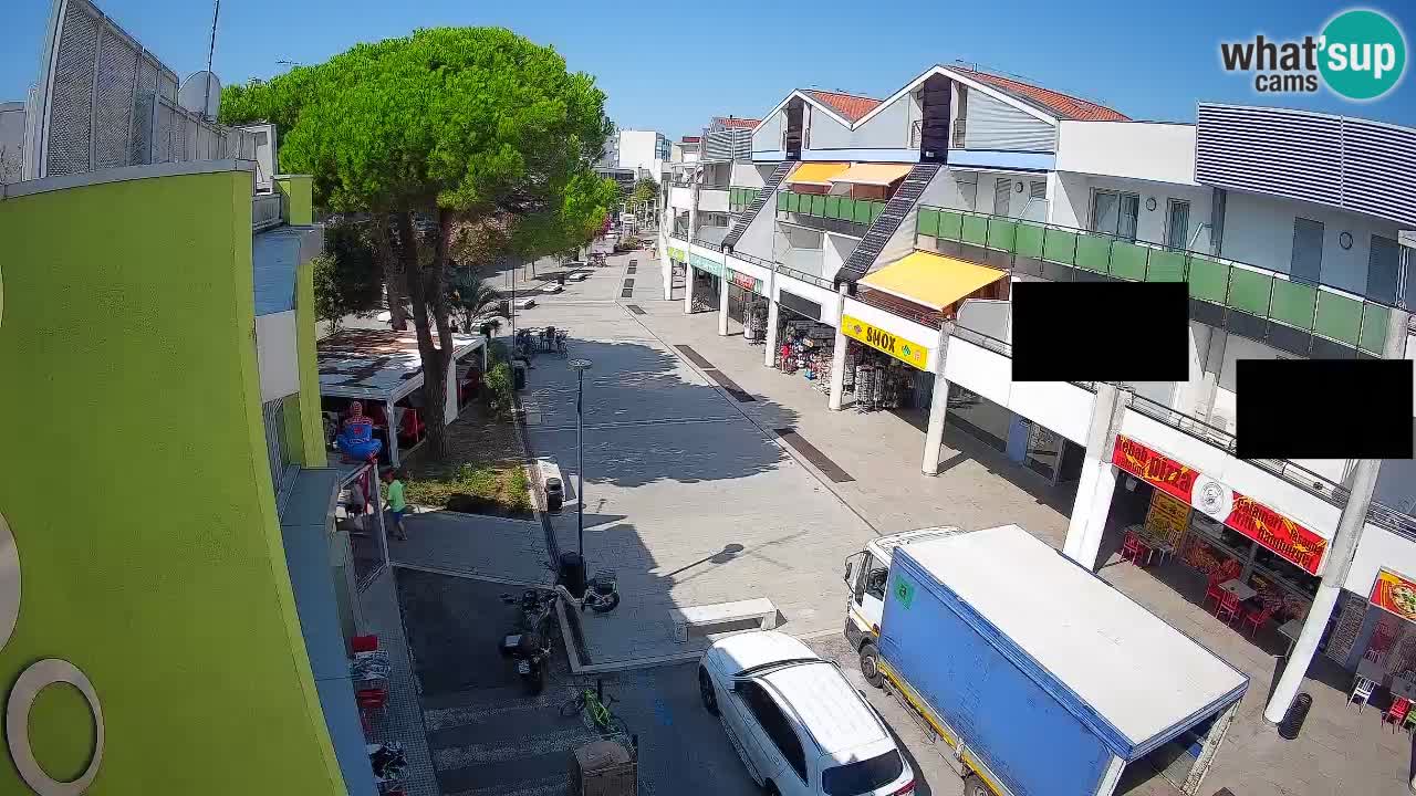Bibione Shopping Street Webcam – Live View