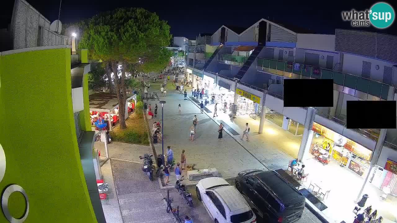 Bibione Shopping Street Webcam – Live View