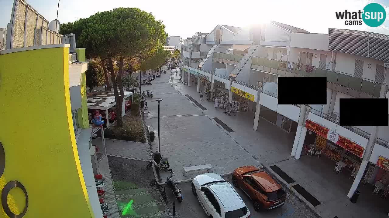Webcam Rue Commerçante de Bibione – Vue en direct