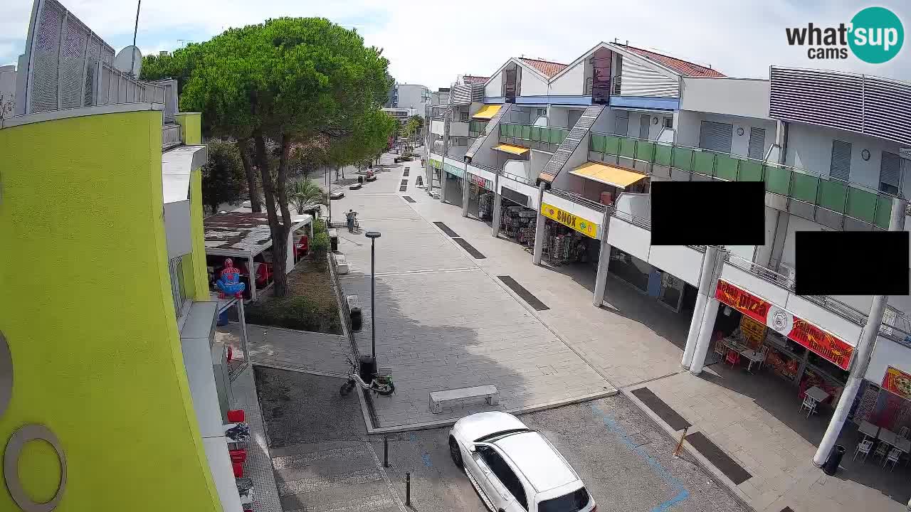 Spletna kamera Bibione Nakupovalna ulica – v živo