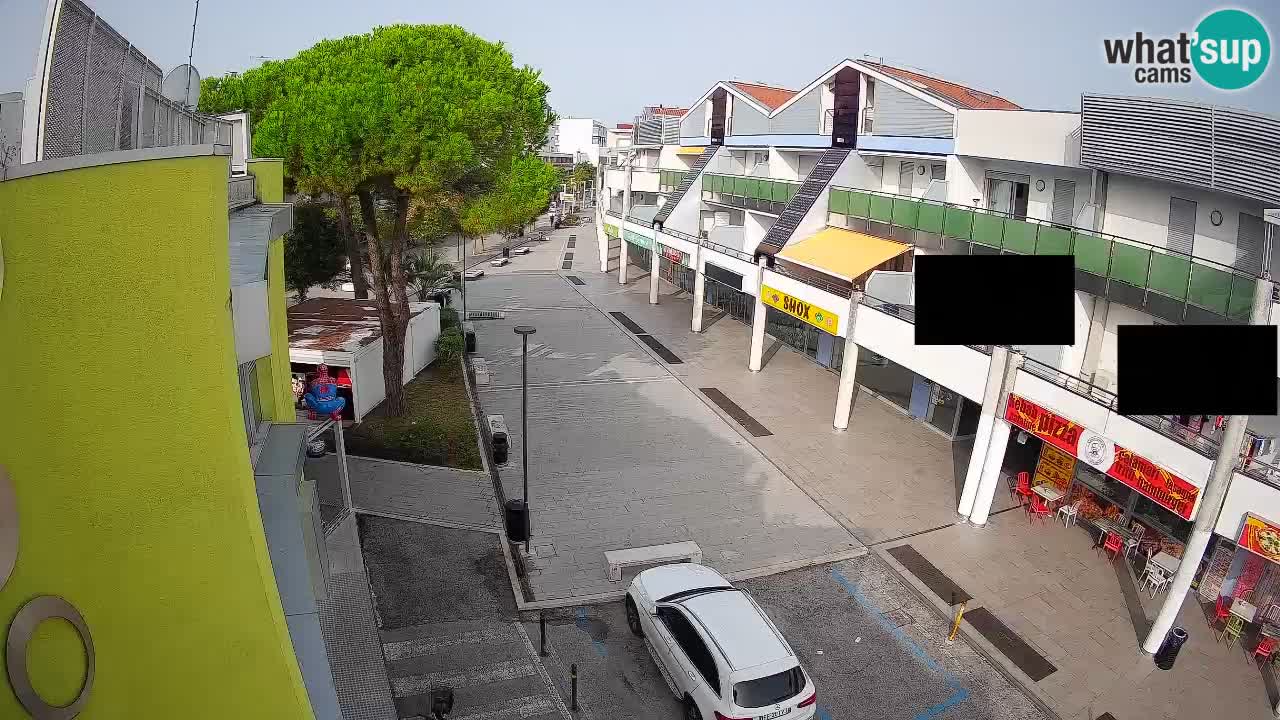 Webcam Rue Commerçante de Bibione – Vue en direct