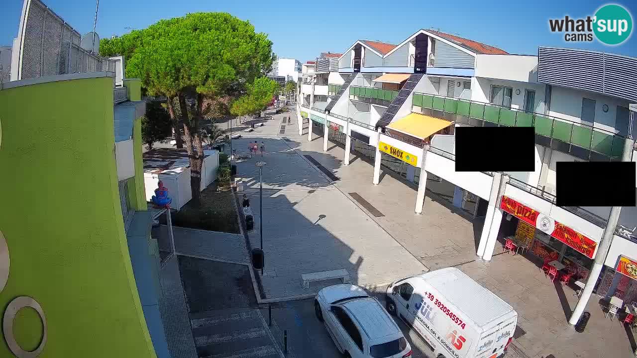 Bibione Shopping Street Webcam – Live View