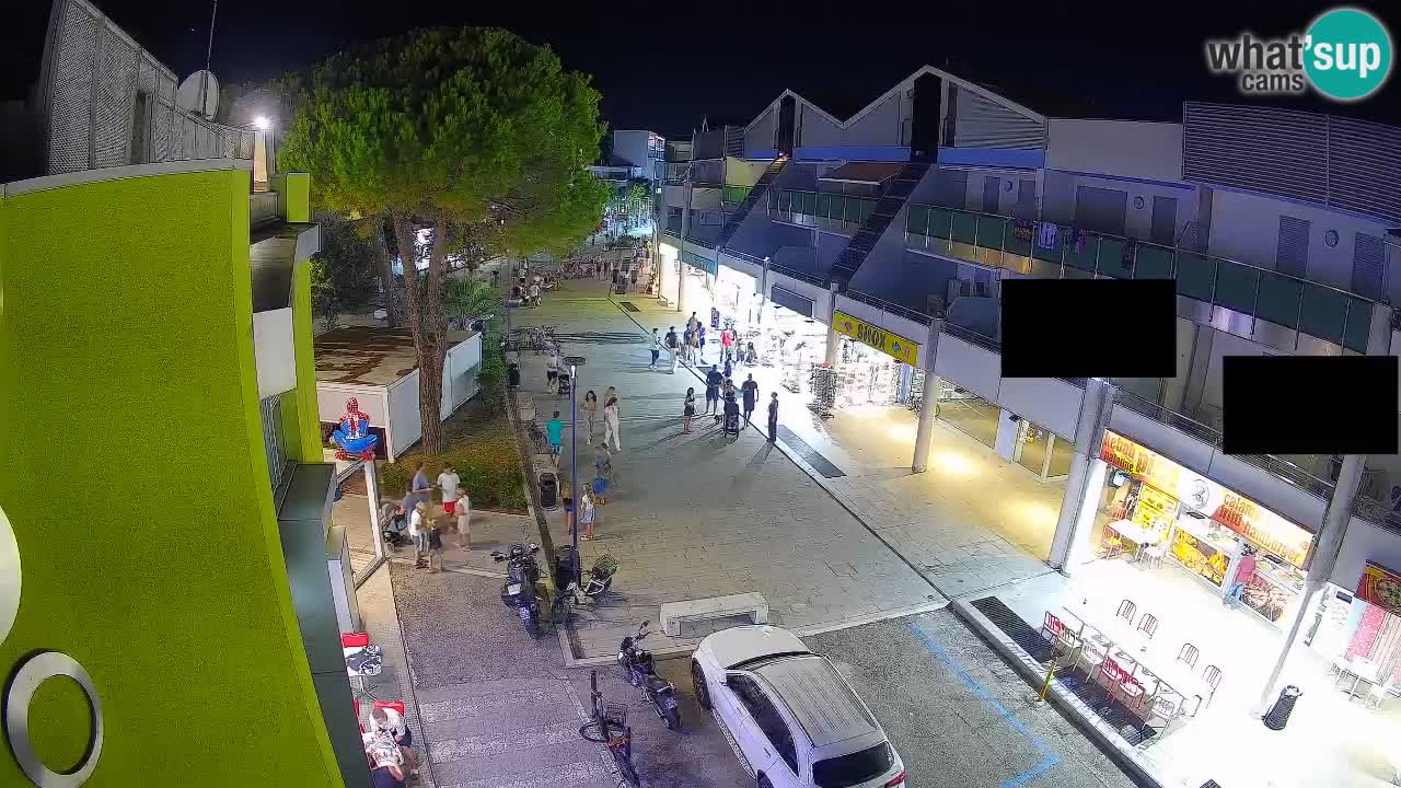 Bibione Shopping Street Webcam – Live View