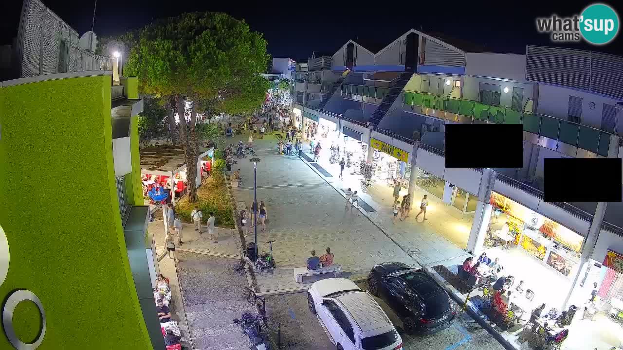 Bibione Shopping Street Webcam – Live View