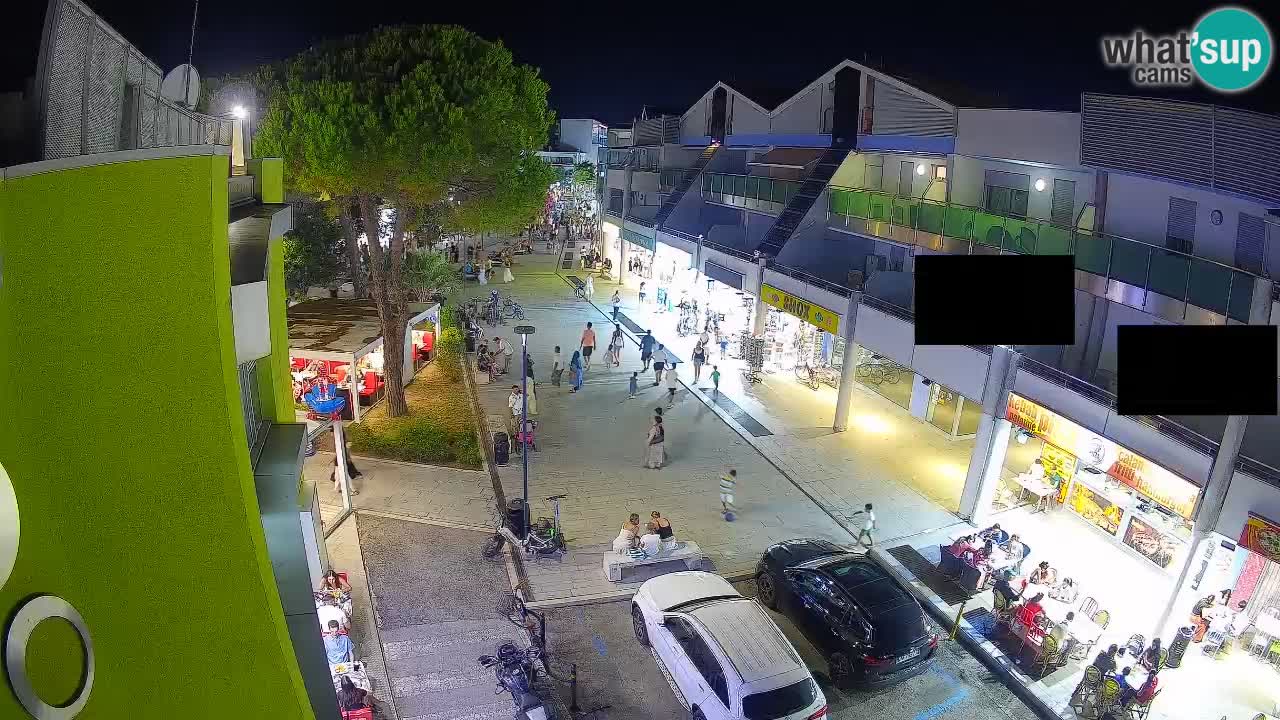 Bibione Shopping Street Webcam – Live View