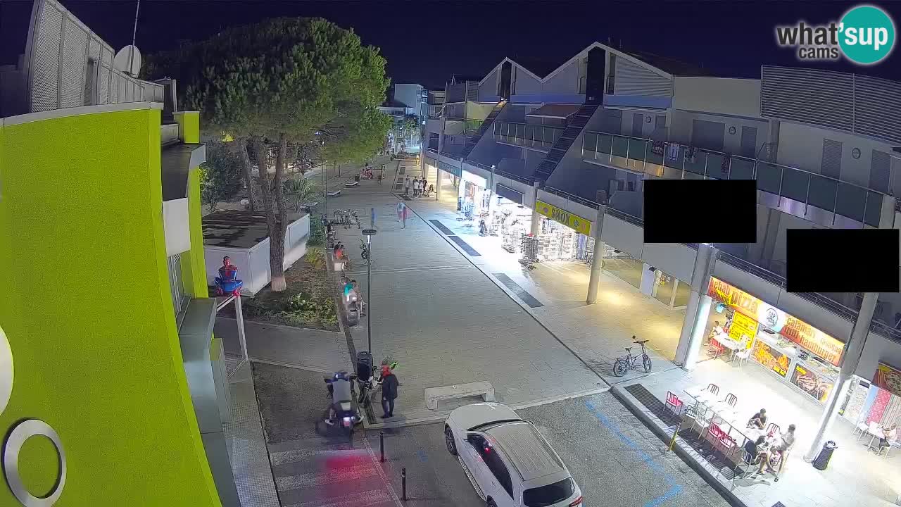 Bibione Shopping Street Webcam – Live View