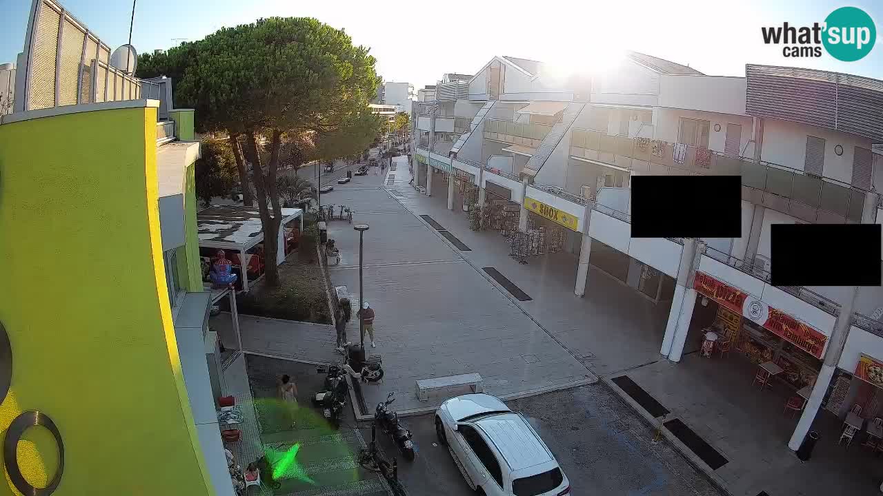 Webcam Via dello Shopping Bibione – Diretta Live