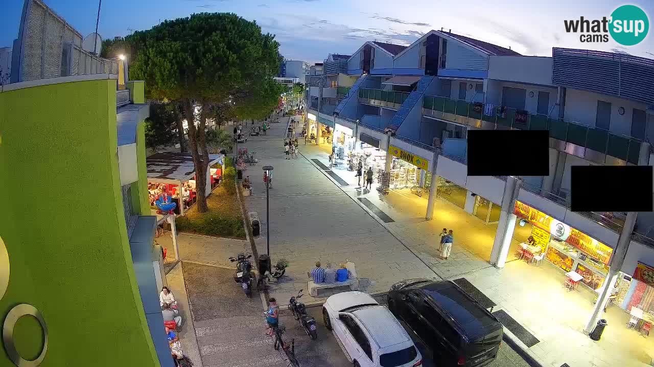 Spletna kamera Bibione Nakupovalna ulica – v živo