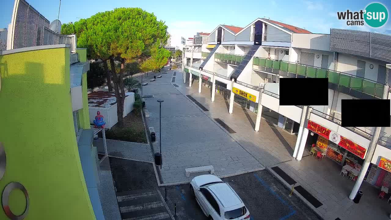 Webcam Via dello Shopping Bibione – Diretta Live