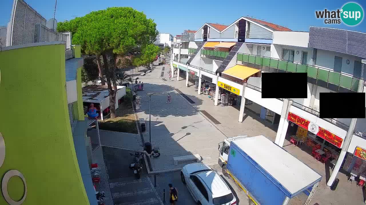 Bibione Shopping Street Webcam – Live View
