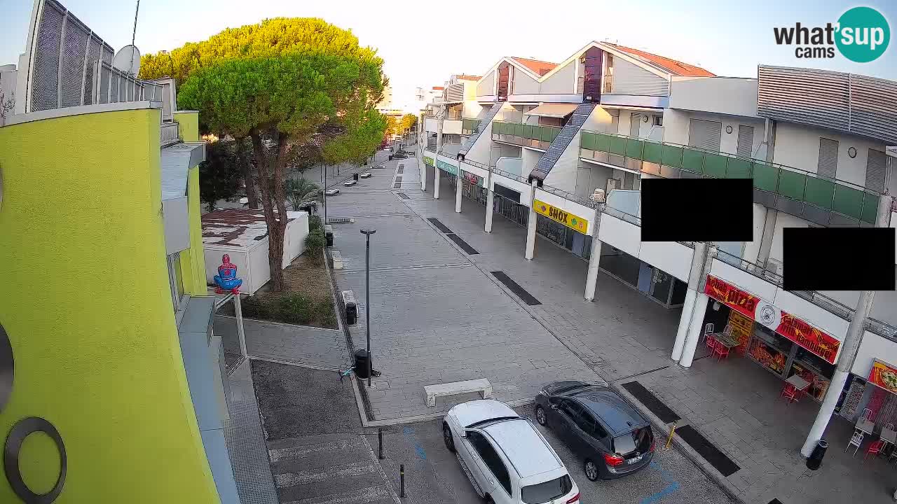Webcam Via dello Shopping Bibione – Diretta Live