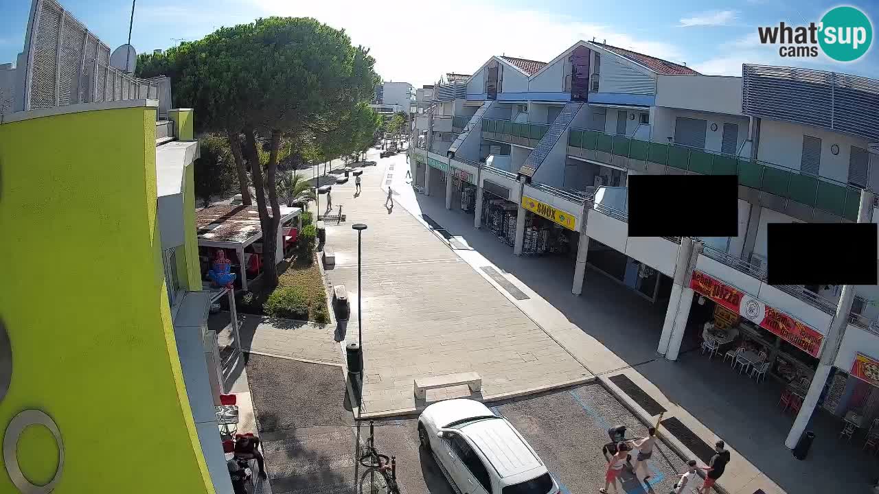 Bibione Shopping Street Webcam – Live View