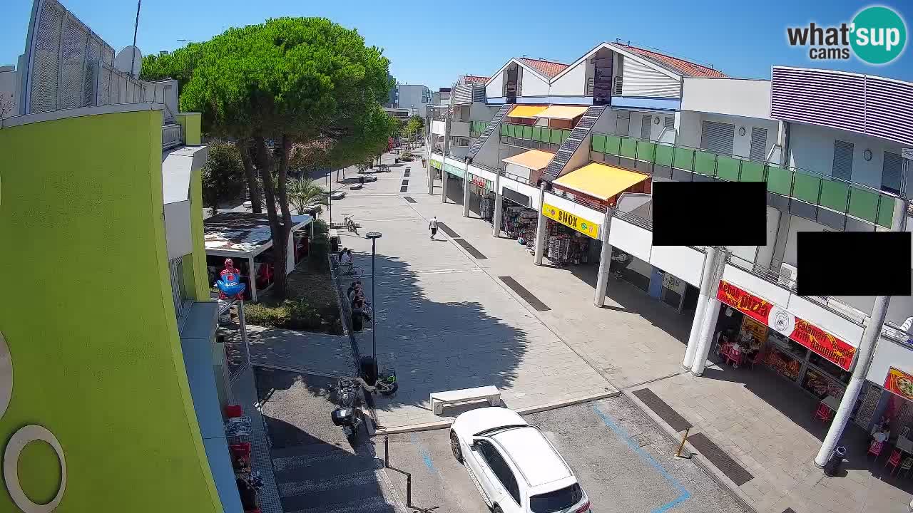Bibione Shopping Street Webcam – Live View