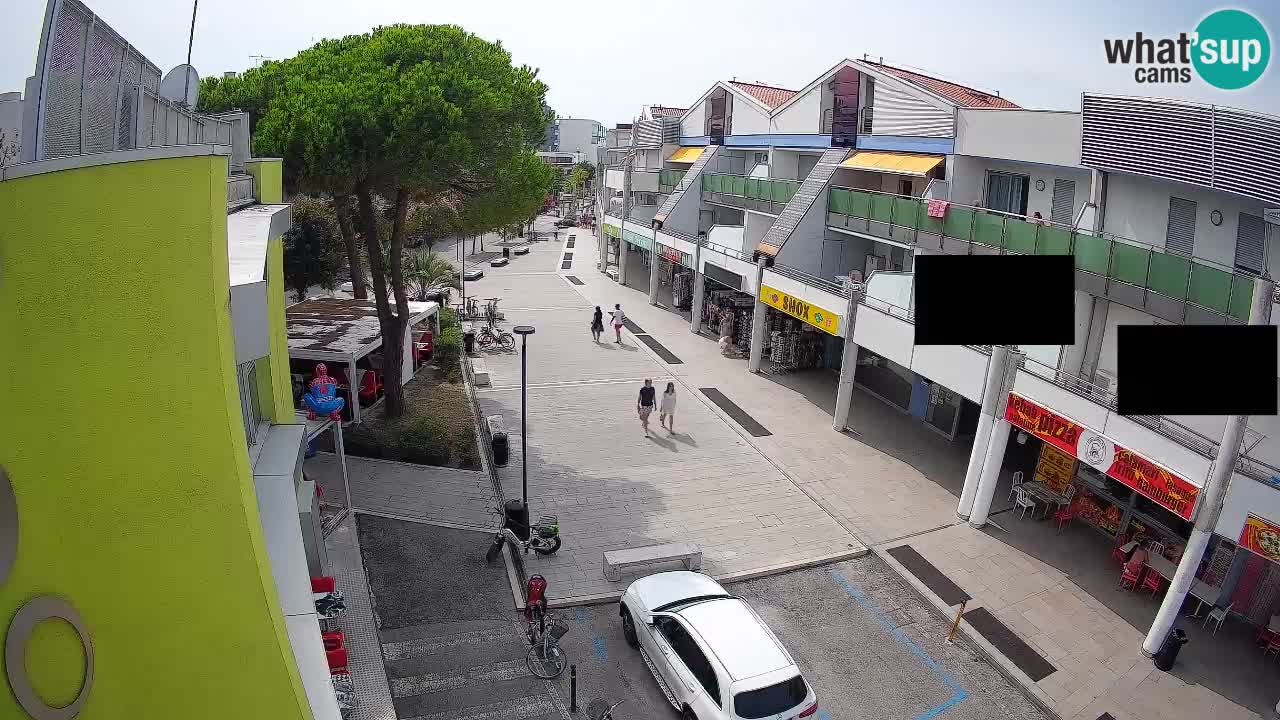 Bibione Shopping Street Webcam – Live View