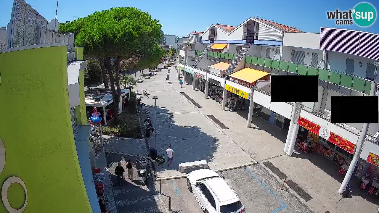 Bibione Shopping Street Webcam – Live View