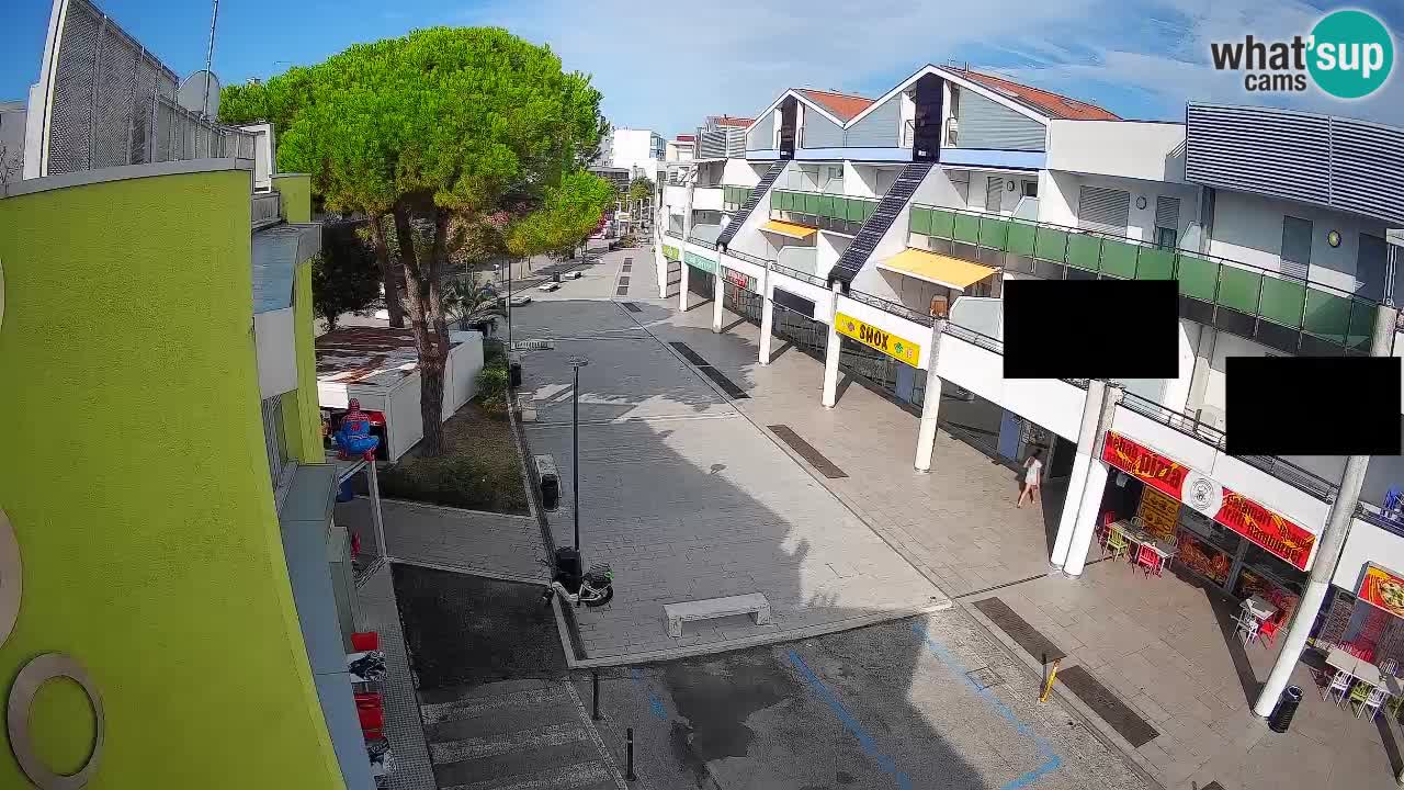 Bibione Shopping Street Webcam – Live View