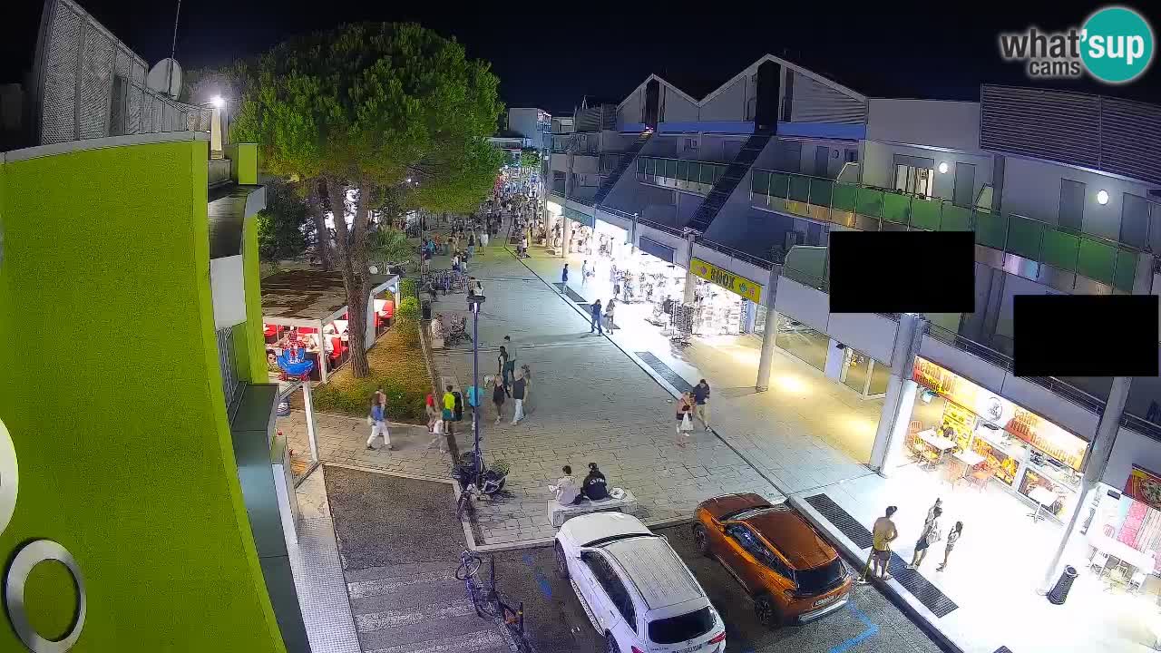 Bibione Shopping Street Webcam – Live View