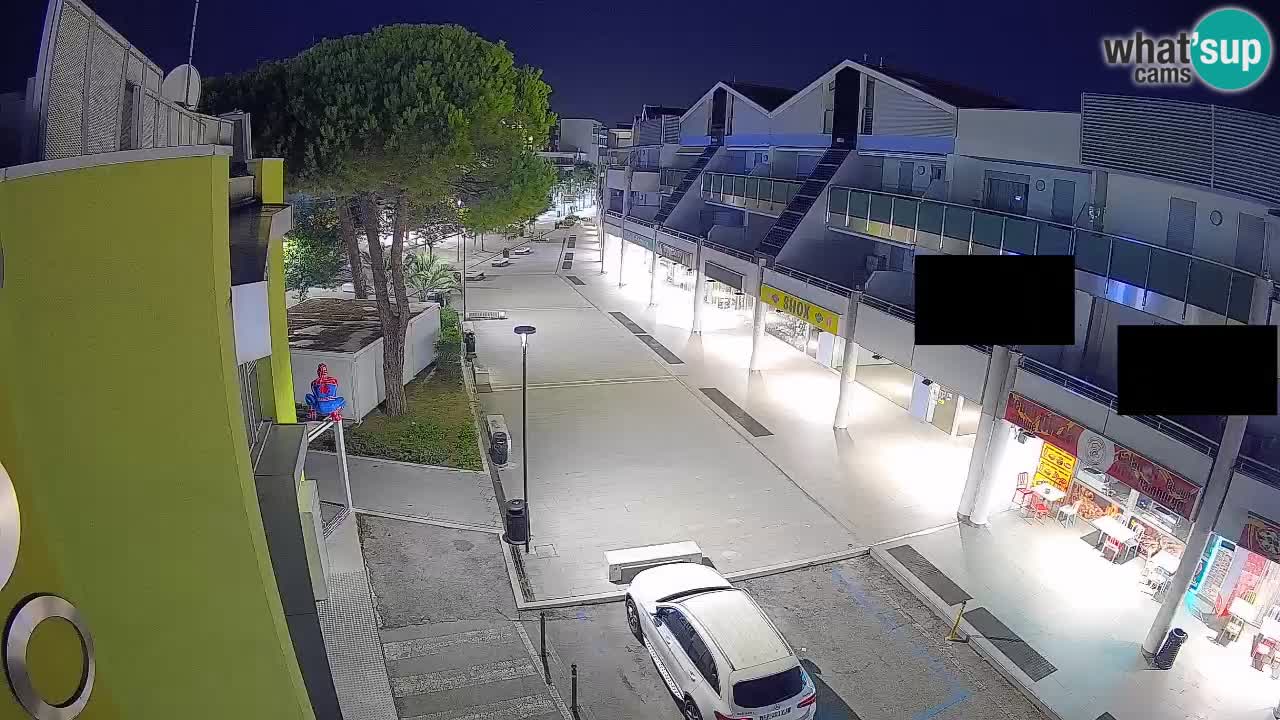 Spletna kamera Bibione Nakupovalna ulica – v živo