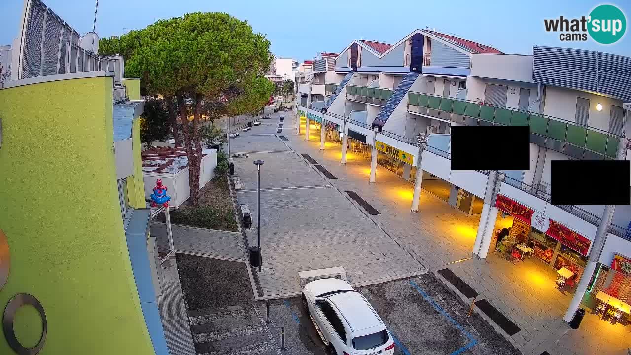 Webcam Via dello Shopping Bibione – Diretta Live