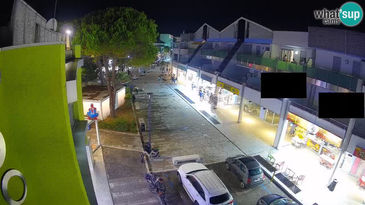 Bibione Shopping Street Webcam – Live View