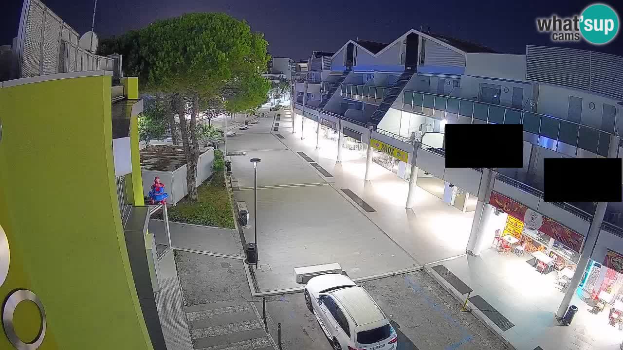 Spletna kamera Bibione Nakupovalna ulica – v živo