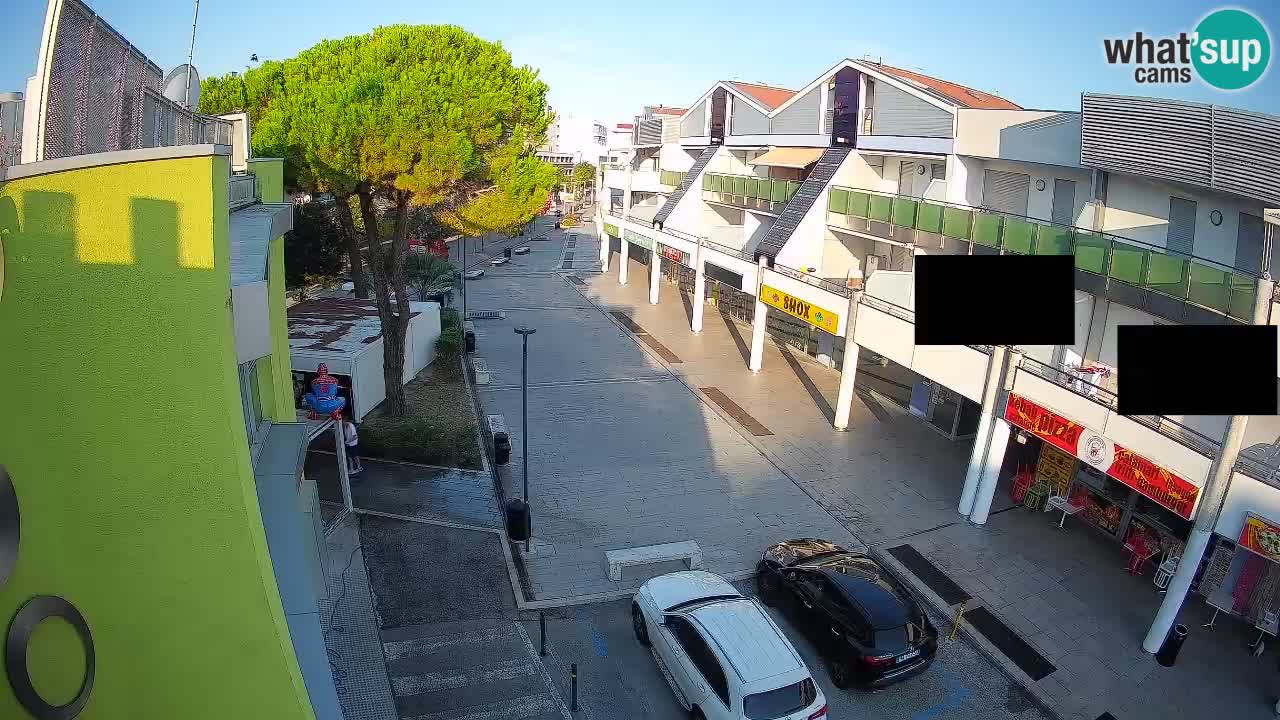 Webcam Rue Commerçante de Bibione – Vue en direct