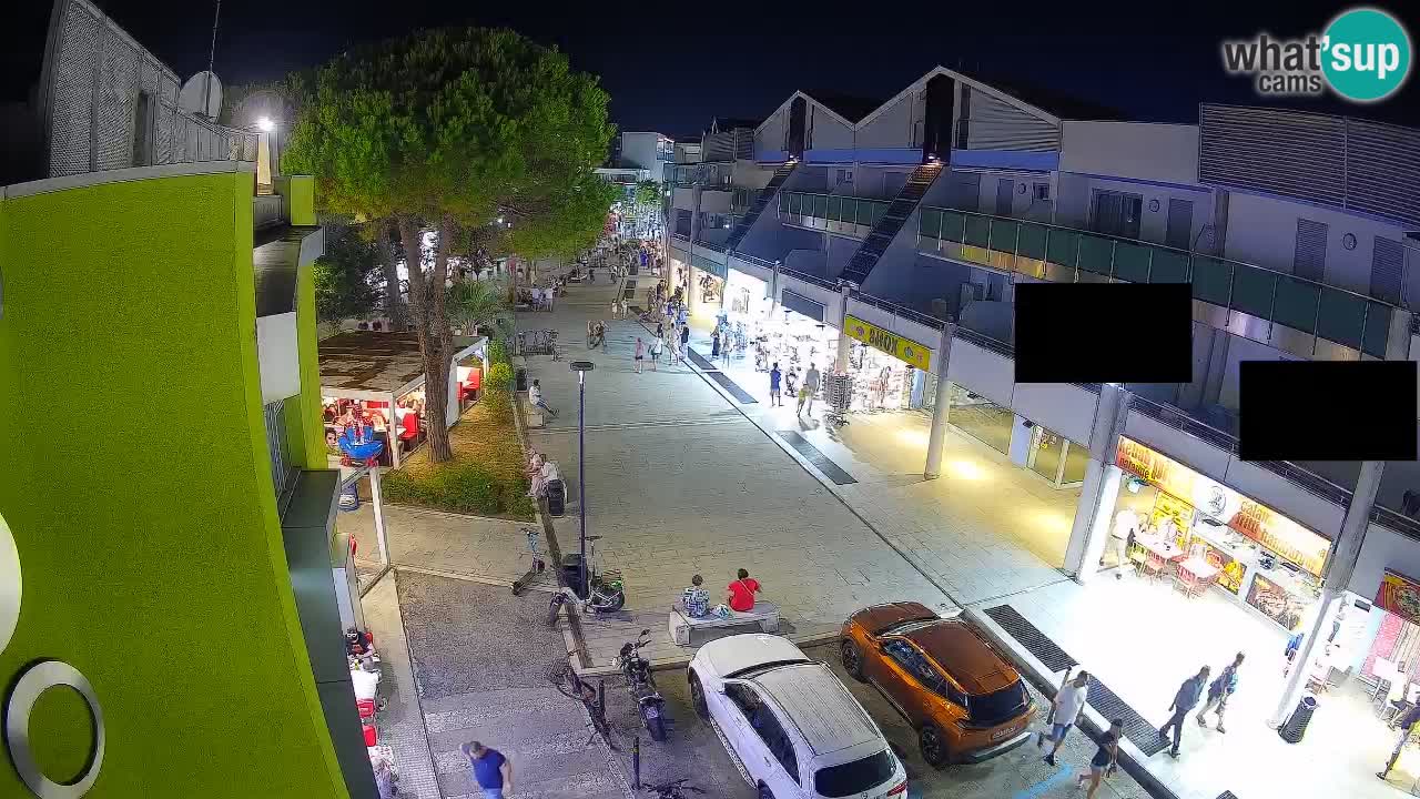 Bibione Shopping Street Webcam – Live View