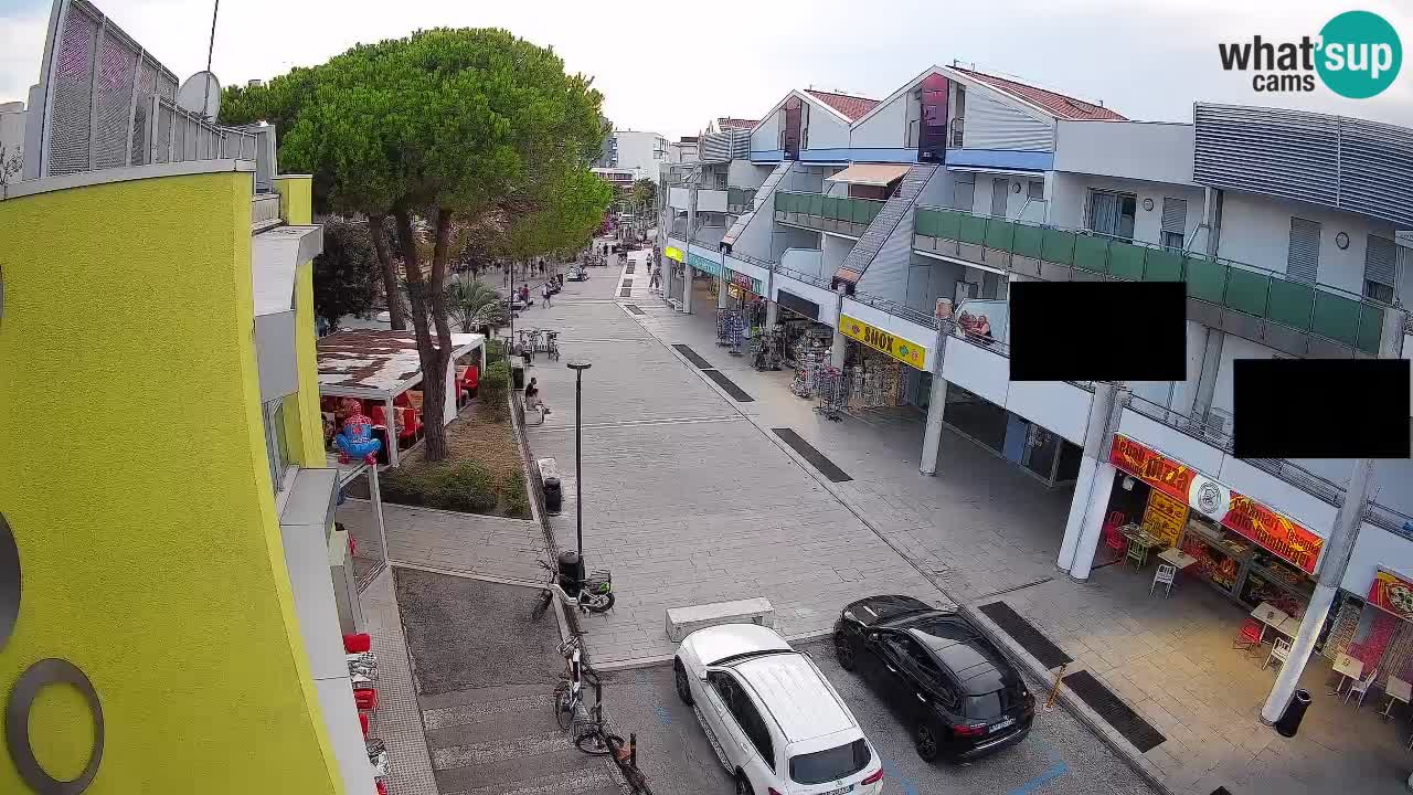 Bibione Shopping Street Webcam – Live View