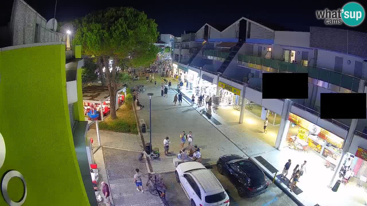 Bibione Shopping Street Webcam – Live View
