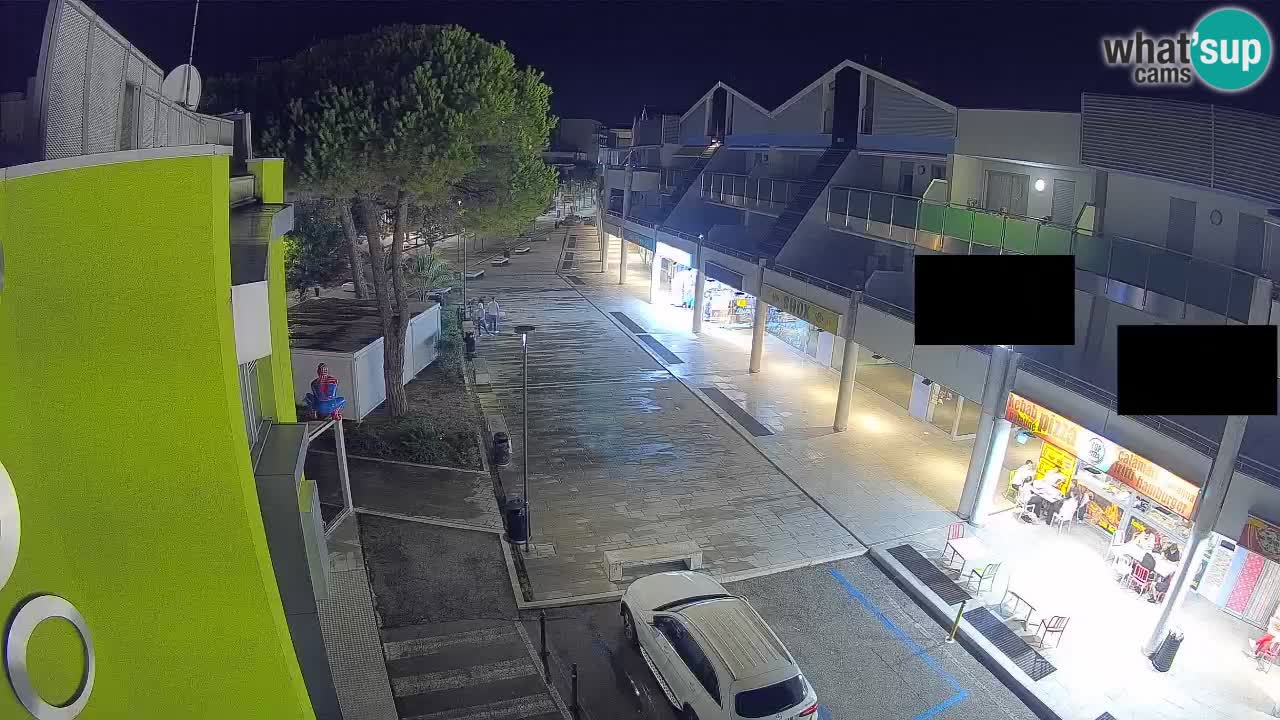 Bibione Shopping Street Webcam – Live View
