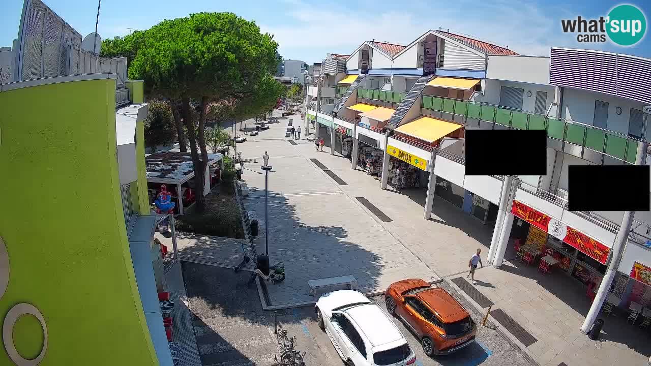 Bibione Shopping Street Webcam – Live View