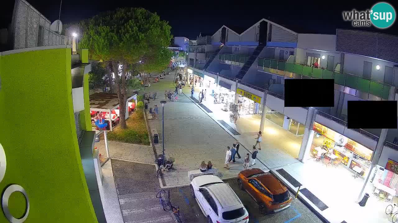 Bibione Shopping Street Webcam – Live View