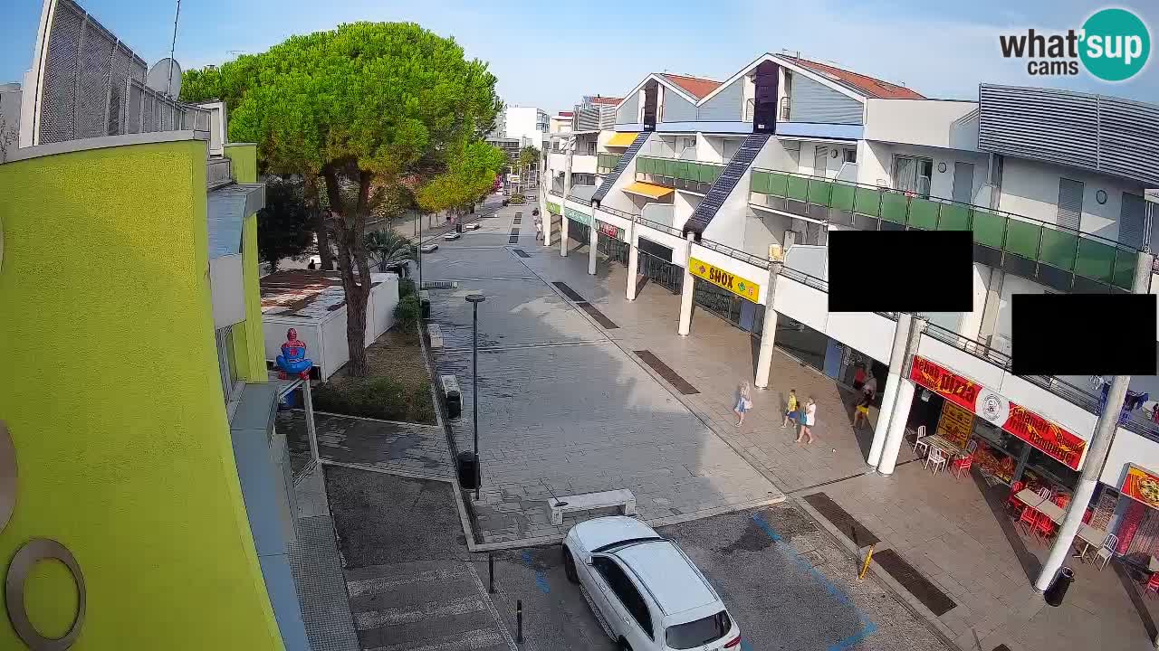 Spletna kamera Bibione Nakupovalna ulica – v živo
