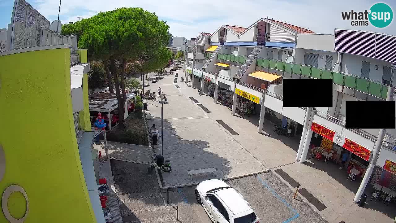 Bibione Shopping Street Webcam – Live View