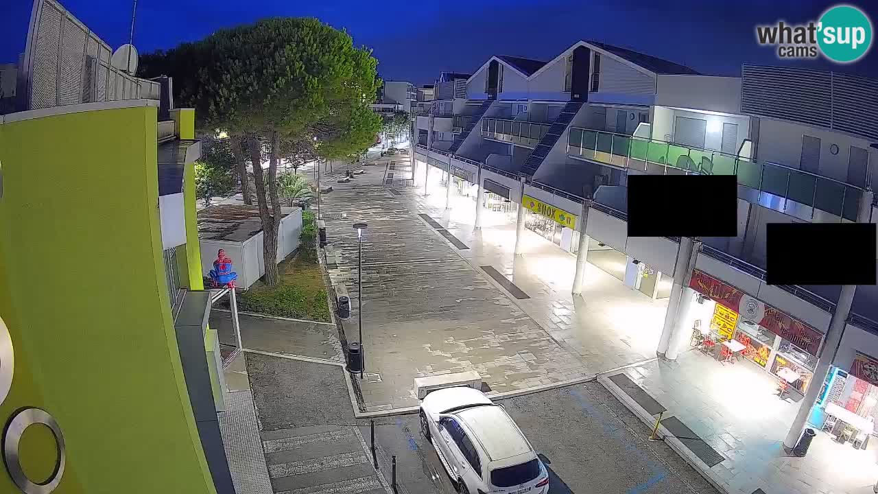 Bibione Shopping Street Webcam – Live View