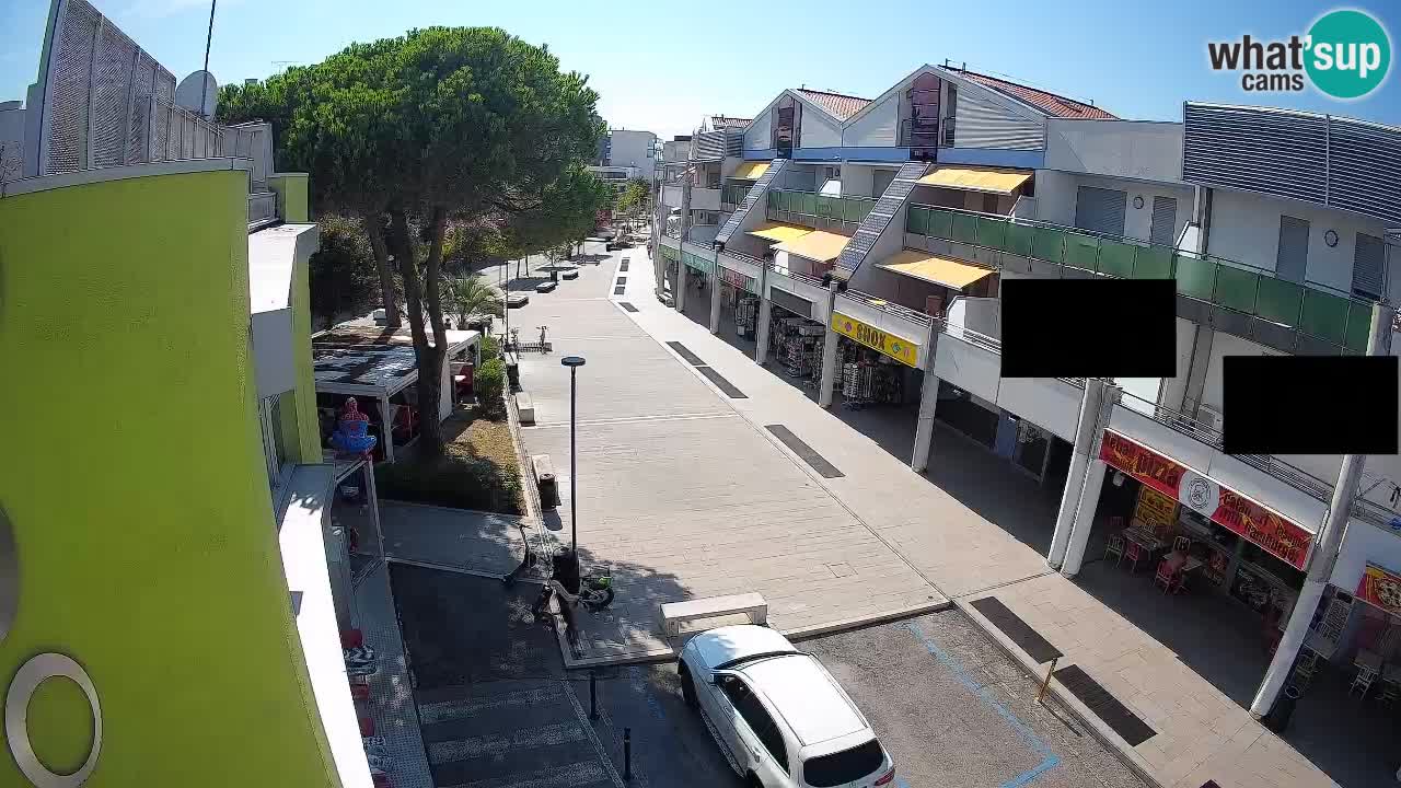 Bibione Shopping Street Webcam – Live View