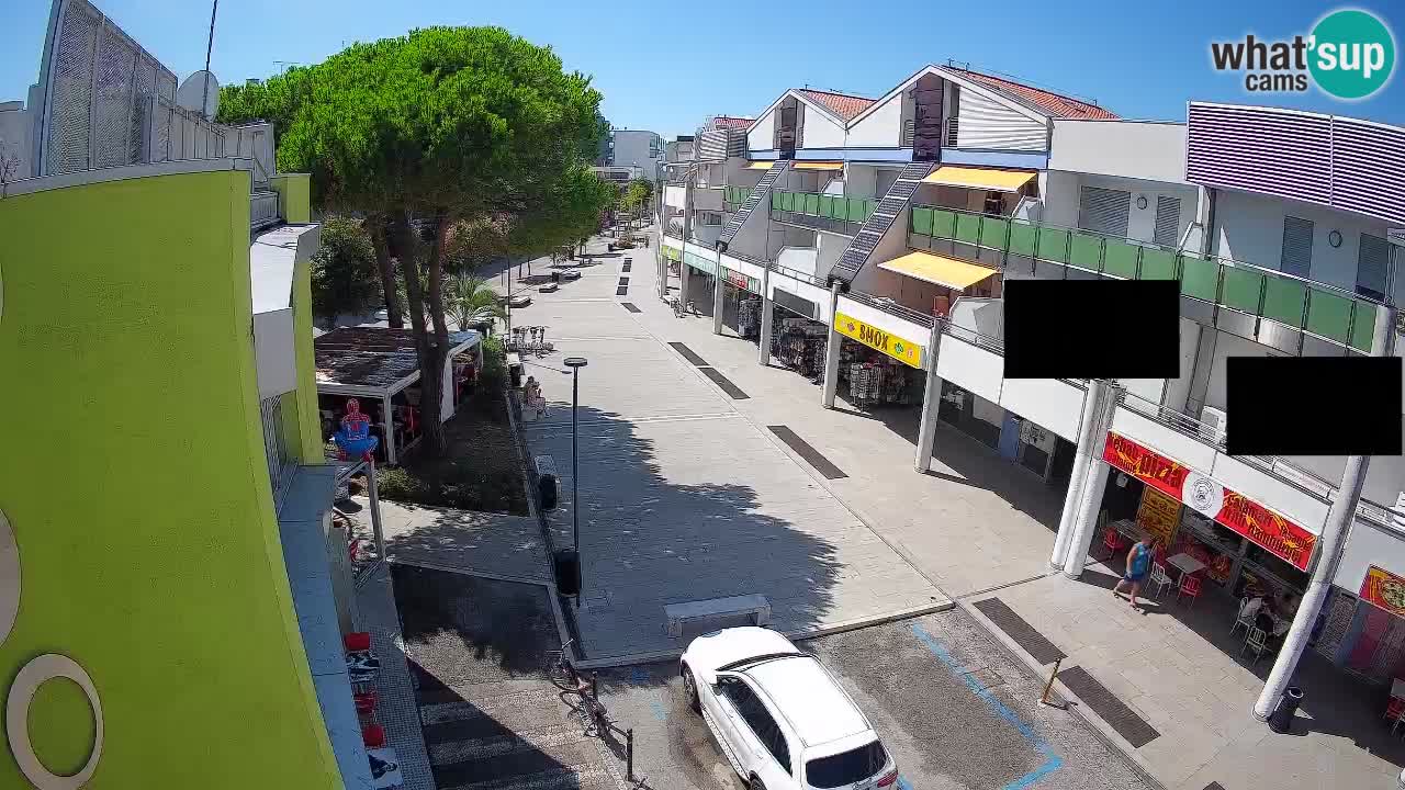 Bibione Shopping Street Webcam – Live View