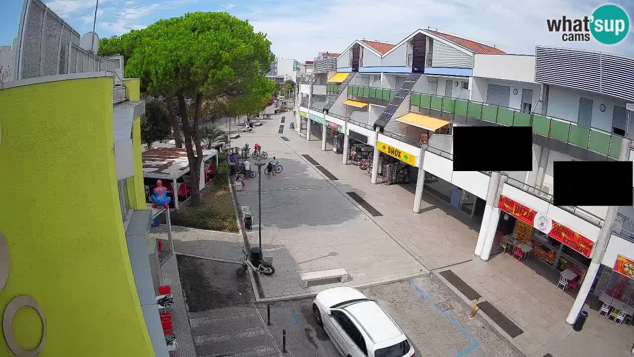 Bibione Shopping Street Webcam – Live View