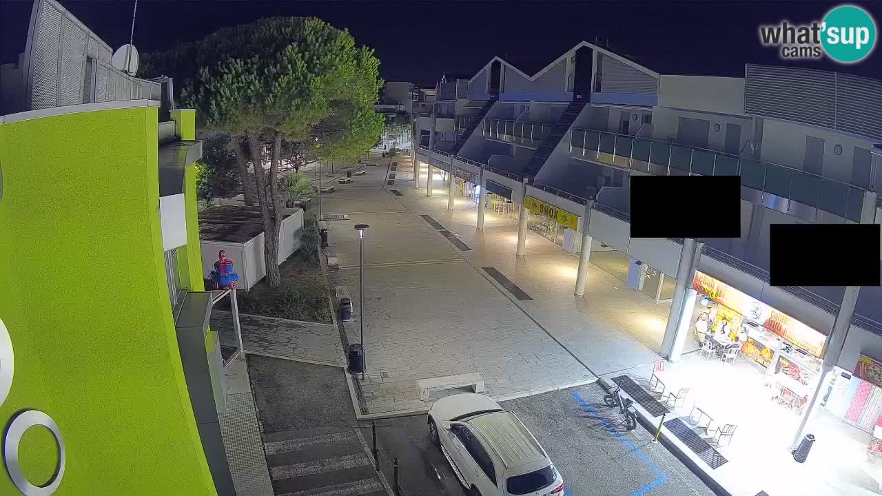 Bibione Shopping Street Webcam – Live View