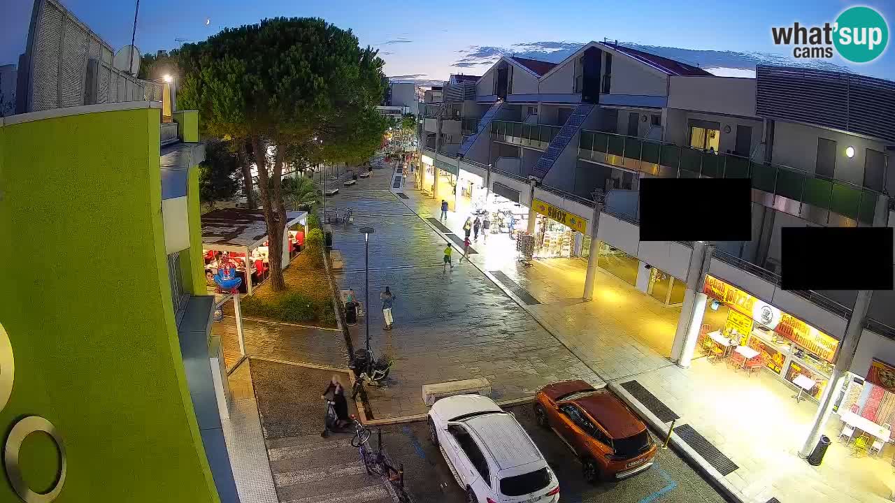 Webcam Via dello Shopping Bibione – Diretta Live