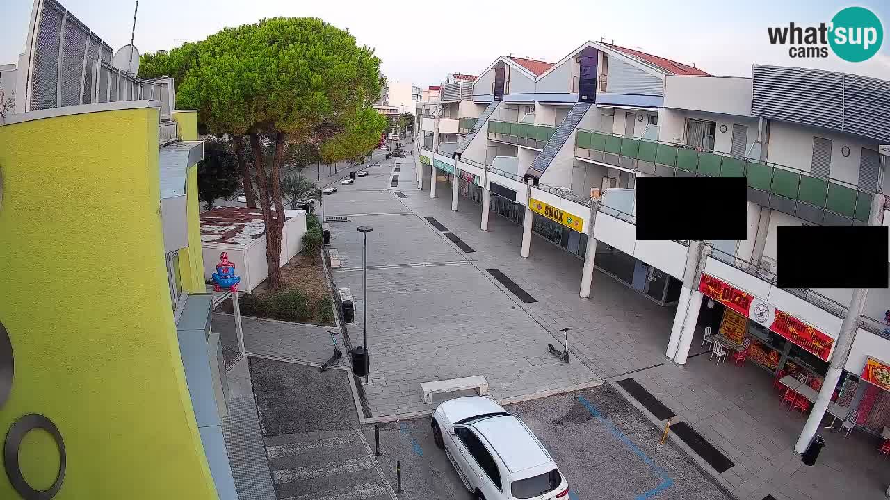 Webcam Via dello Shopping Bibione – Diretta Live