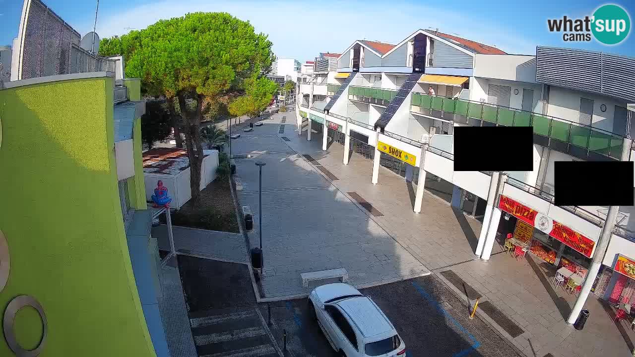 Spletna kamera Bibione Nakupovalna ulica – v živo