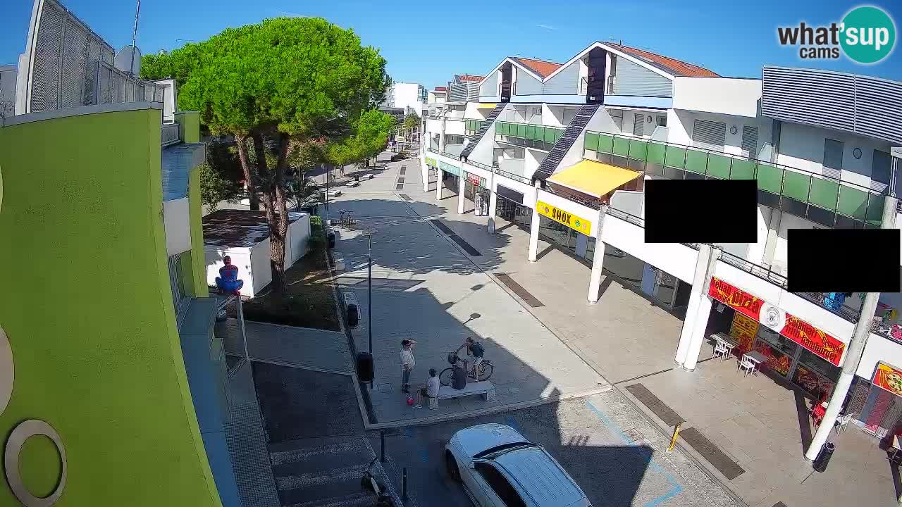 Spletna kamera Bibione Nakupovalna ulica – v živo