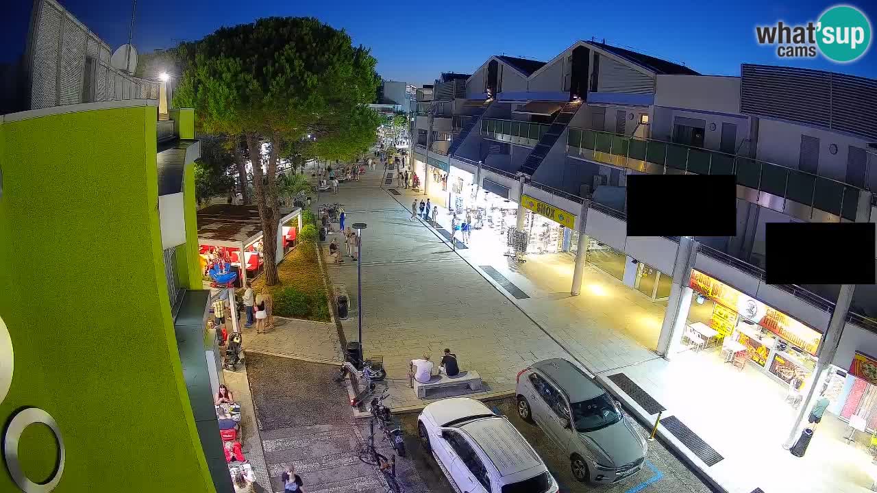 Spletna kamera Bibione Nakupovalna ulica – v živo