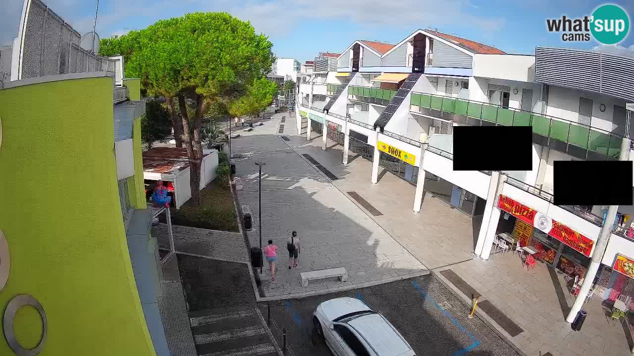 Bibione Shopping Street Webcam – Live View
