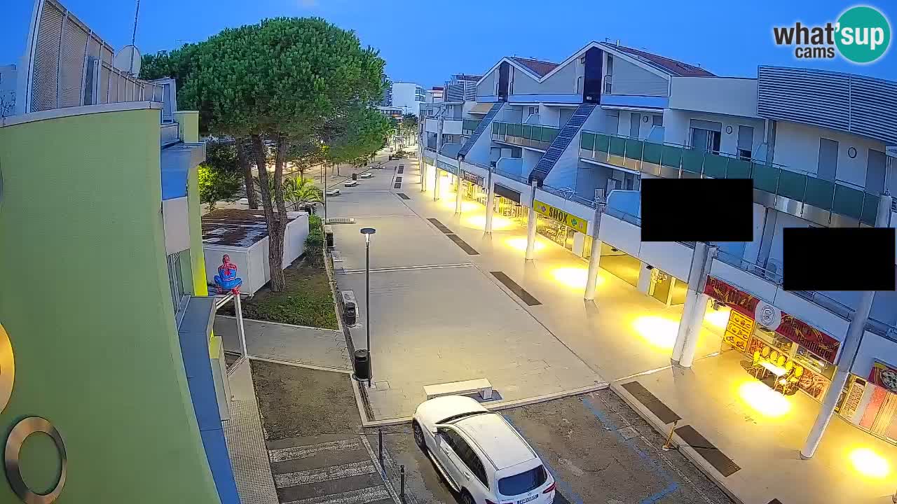 Webcam Via dello Shopping Bibione – Diretta Live